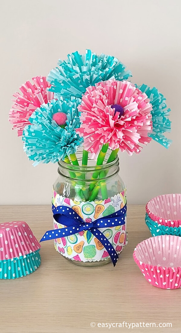 Easy Cupcake Liner Flower Tutorial | Easy Crafty Pattern