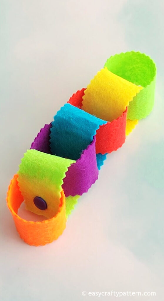 Colourful chain garland from felt.